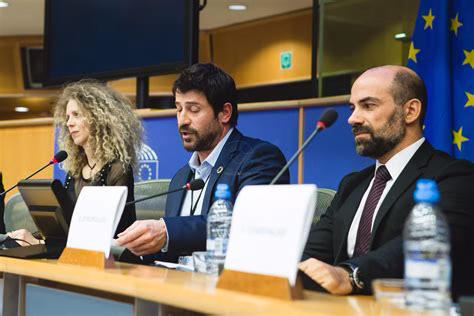 Τέχνη και Κοινωνία: Πώς οι Καλλιτέχνες Αλλάζουν τον Κόσμο